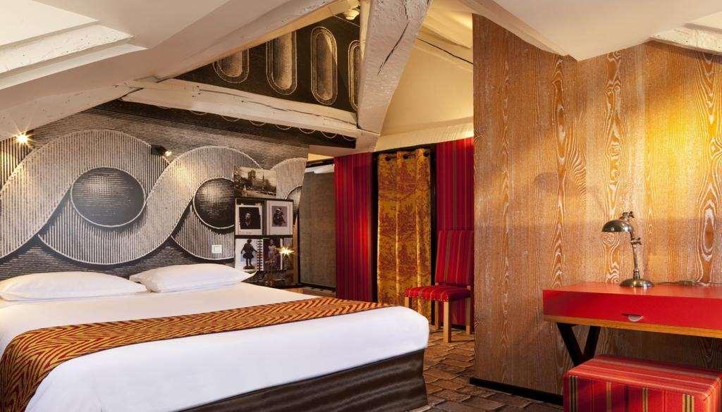 פריז Hotel Le Notre Dame Saint Michel חדר תמונה